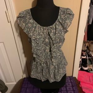 4/$20 Lauren Conrad grey blouse